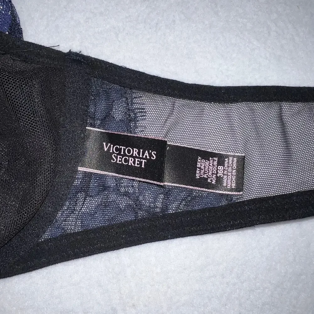 Victoria’s Secret very sexy unlined Strappy Plunge Lace Mesh Bra 36B
